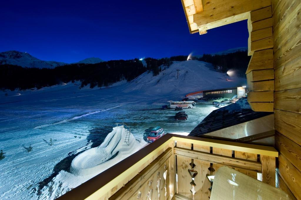 Hotel Alegra リヴィーニョ エクステリア 写真