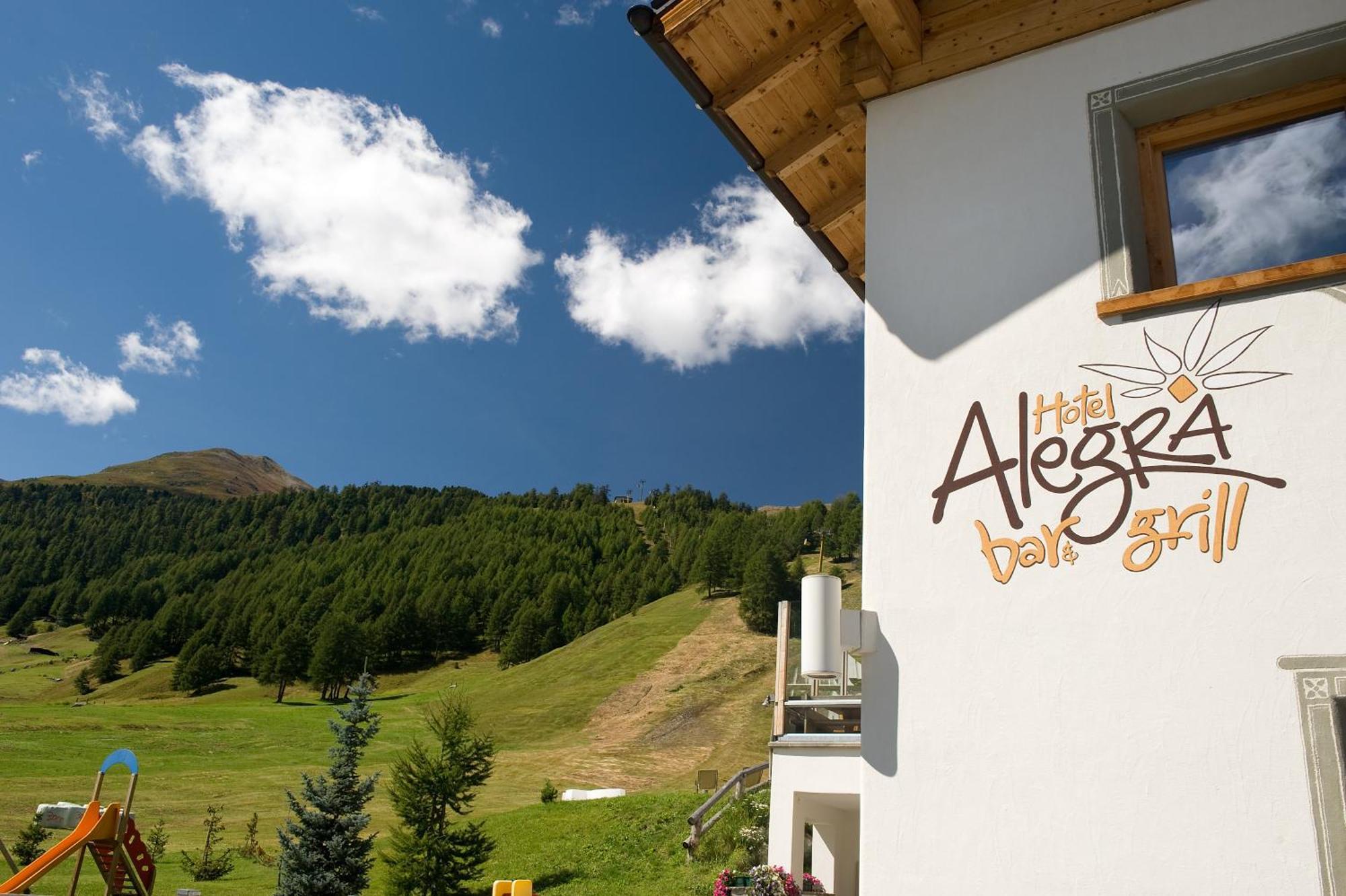 Hotel Alegra リヴィーニョ エクステリア 写真